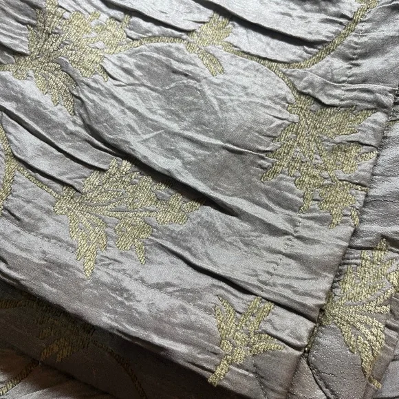 Sonoma table tapestry or throw. Sage green - Picture 3 of 3